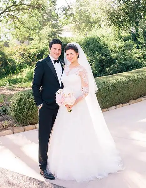 1401130961_casey-wilson-david-caspe-lg