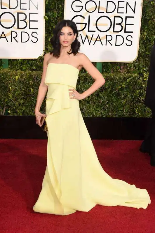 slide_395050_4840556_free